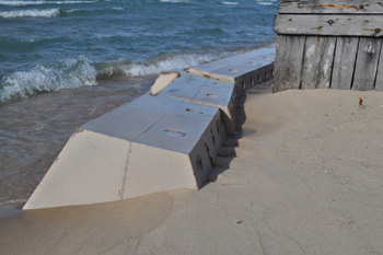 Sandsaver, Sand saver, beach erosion barrier, installed sandsavers, sandgrabber barrier, beach renourishment